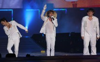 Leeteuk, Super Junior nhập viện sau đêm diễn ở Bình Dương